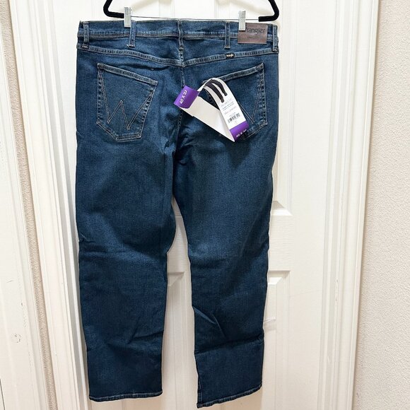 Wrangler Men's Jeans Size 40 X 32 Dark Blue Free To Stretch Relax Fit Casual NEW - Picture 11 of 16